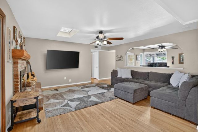 6125 Everest Way, Sacramento, CA 95842
