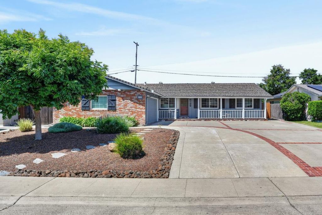 6125 Everest Way, Sacramento, CA 95842