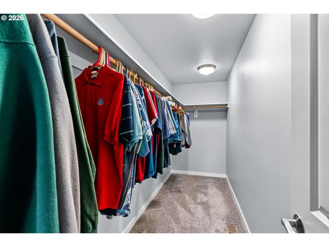 7260 GLACIER Dr, Springfield, OR 97478