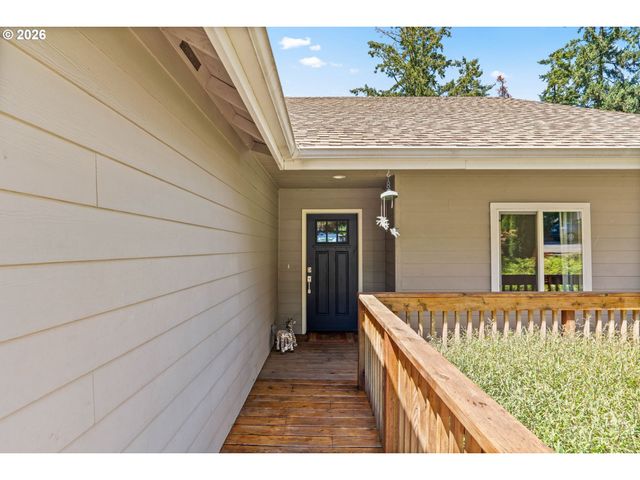 7260 GLACIER Dr, Springfield, OR 97478