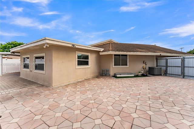 1721 SW 87th Ter, Miramar, FL 33025