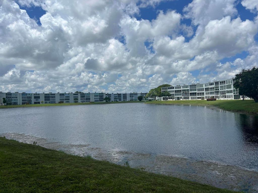 4053 HARWOOD E 4053, Deerfield Beach, FL 33442