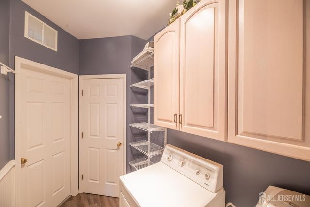 4 Winchester Court, Old Bridge, NJ 07747