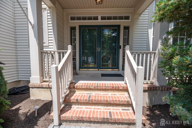 4 Winchester Court, Old Bridge, NJ 07747