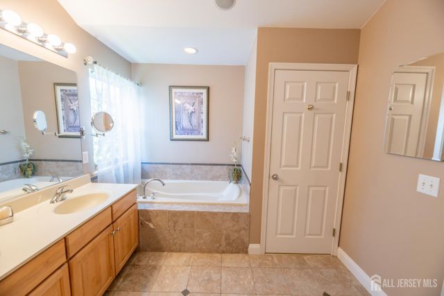 4 Winchester Court, Old Bridge, NJ 07747