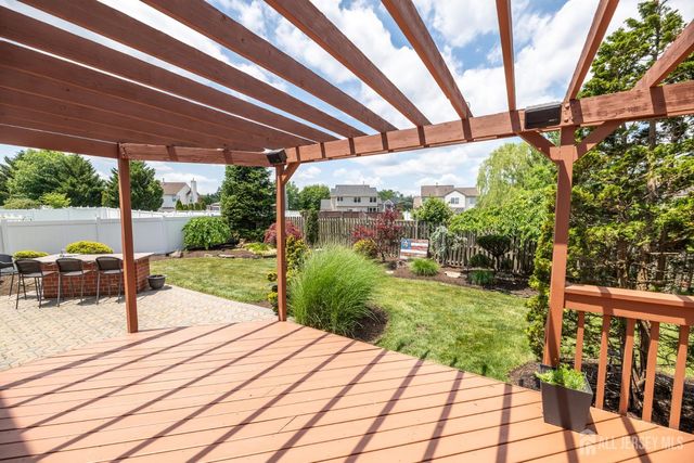 4 Winchester Court, Old Bridge, NJ 07747