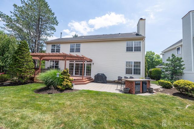 4 Winchester Court, Old Bridge, NJ 07747