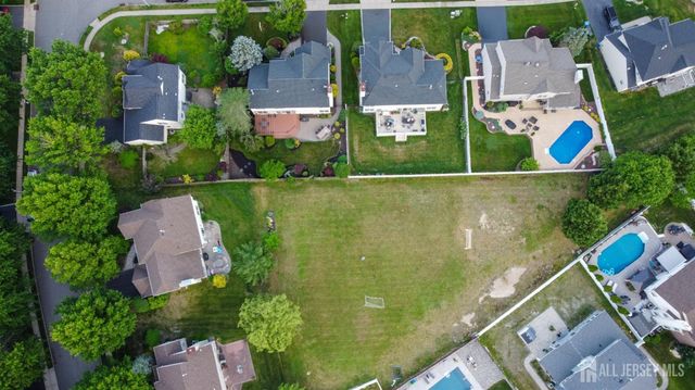 4 Winchester Court, Old Bridge, NJ 07747