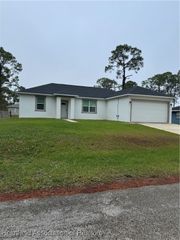 731 Aston Martin Drive, Sebring, FL 33872