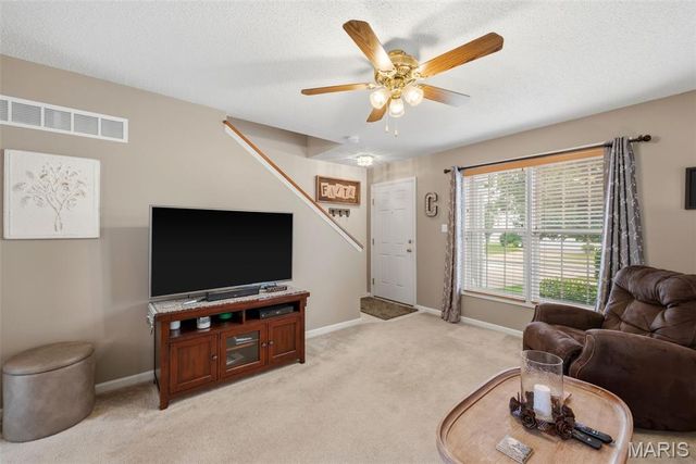 539 Donna Marie Drive, Wentzville, MO 63385