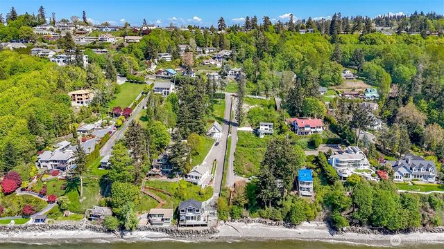 27 xxx 10th Avenue S, Des Moines, WA 98198