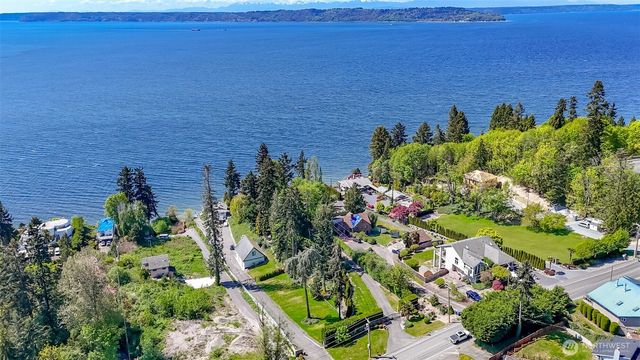 27 xxx 10th Avenue S, Des Moines, WA 98198