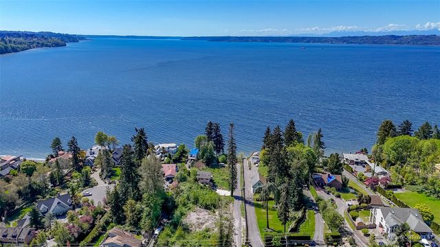 27 xxx 10th Avenue S, Des Moines, WA 98198
