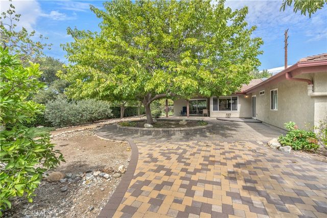 1002 Pomello, Claremont, CA 91711