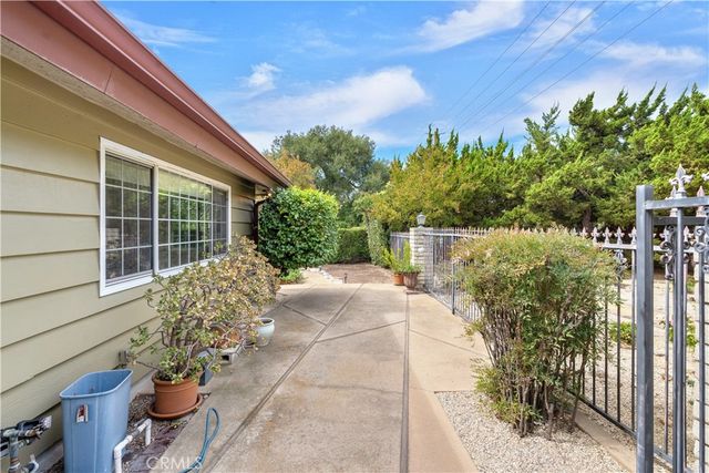 1002 Pomello, Claremont, CA 91711