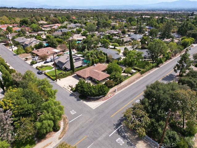 1002 Pomello, Claremont, CA 91711