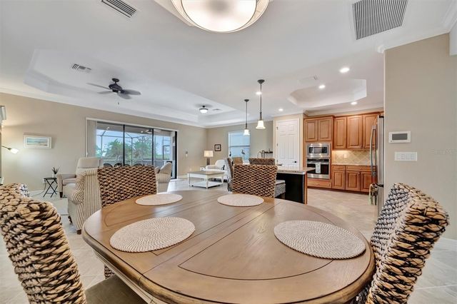 5824 CESSNA RUN, Bradenton, FL 34211