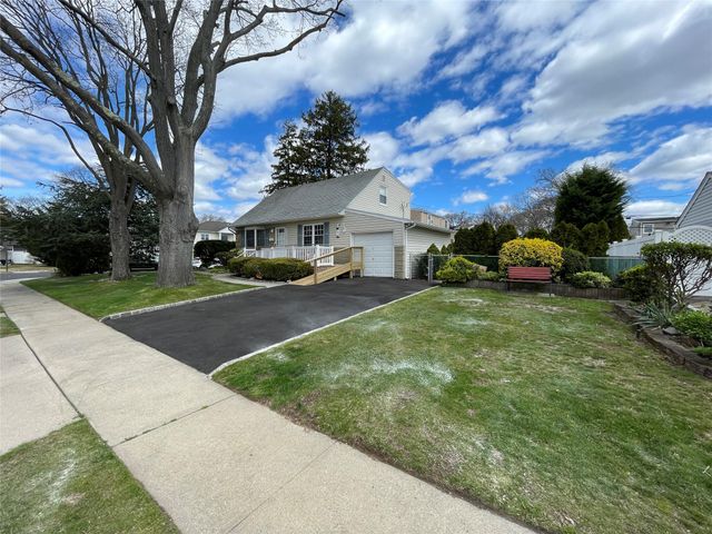 1825 Dover Road, Wantagh, NY 11793