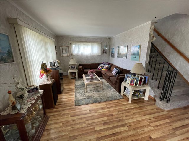 1825 Dover Road, Wantagh, NY 11793