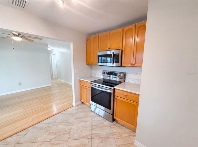 8283 86TH AVENUE, Seminole, FL 33777