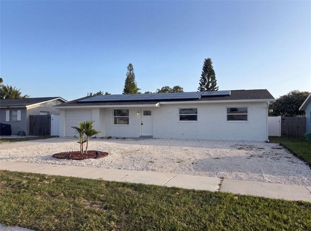 8283 86TH AVENUE, Seminole, FL 33777