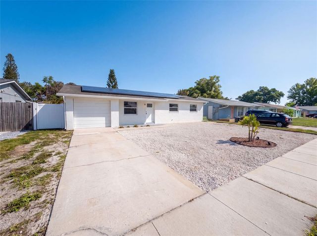 8283 86TH AVENUE, Seminole, FL 33777