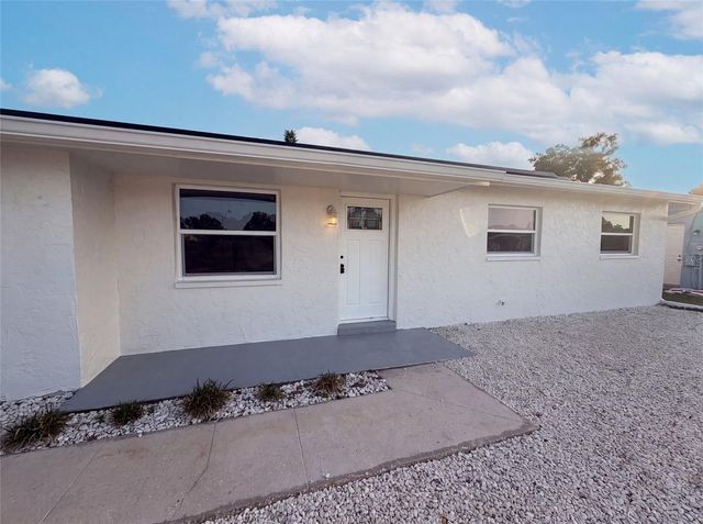 8283 86TH AVENUE, Seminole, FL 33777