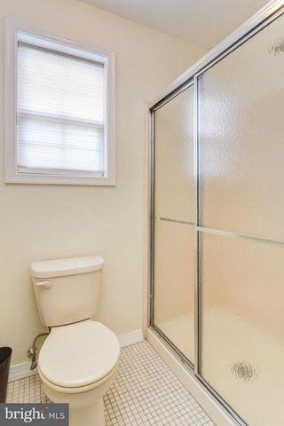 14 WATERWHEEL CT, Columbus, NJ 08022