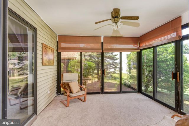 14 WATERWHEEL CT, Columbus, NJ 08022