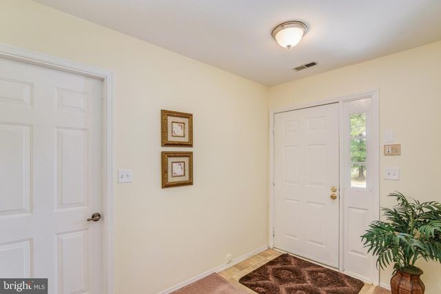 14 WATERWHEEL CT, Columbus, NJ 08022