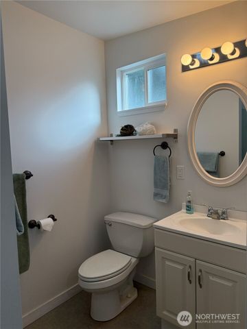 71 Seal Rock Road, Brinnon, WA 98320