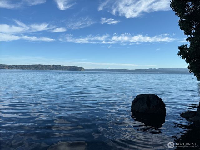 71 Seal Rock Road, Brinnon, WA 98320