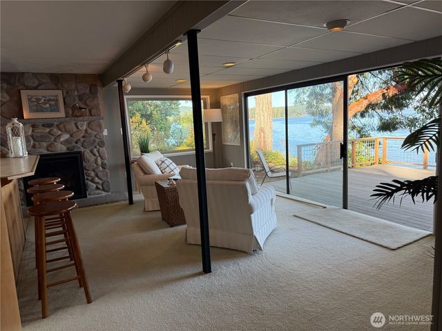 71 Seal Rock Road, Brinnon, WA 98320