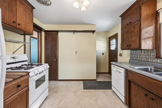 4413 Drew Avenue N, Robbinsdale, MN 55422