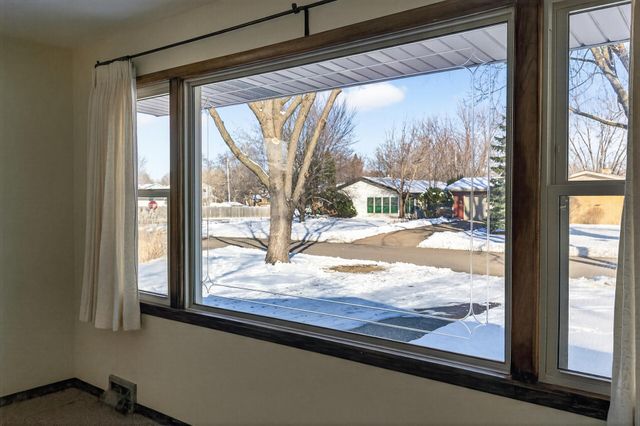 4413 Drew Avenue N, Robbinsdale, MN 55422