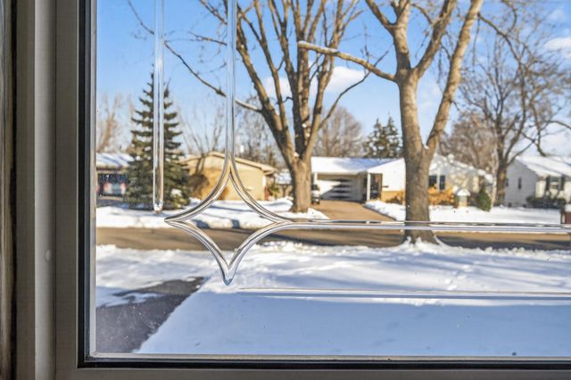 4413 Drew Avenue N, Robbinsdale, MN 55422