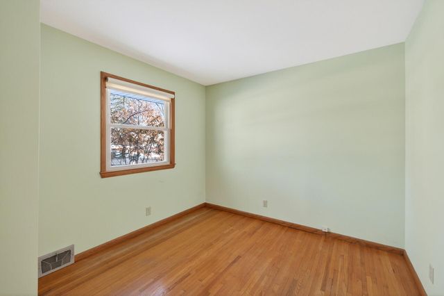 4413 Drew Avenue N, Robbinsdale, MN 55422