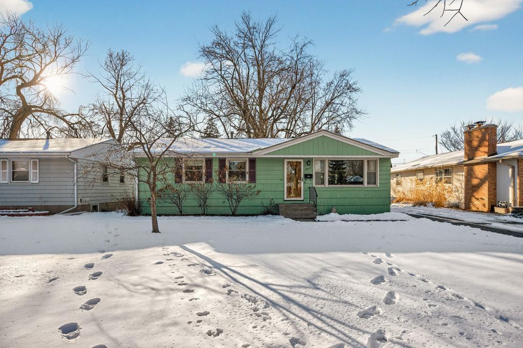 4413 Drew Avenue N, Robbinsdale, MN 55422