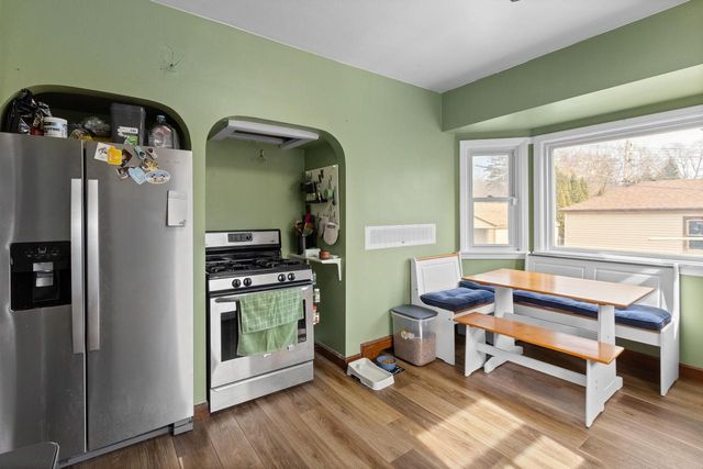 3620 S Howell AVENUE, Milwaukee, WI 53207