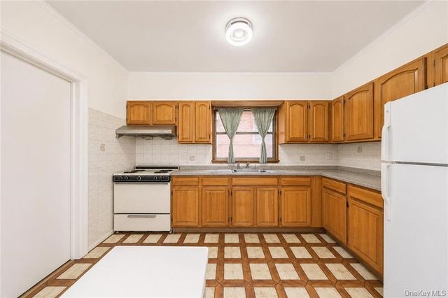 1334 E 15th Street, Brooklyn, NY 11230