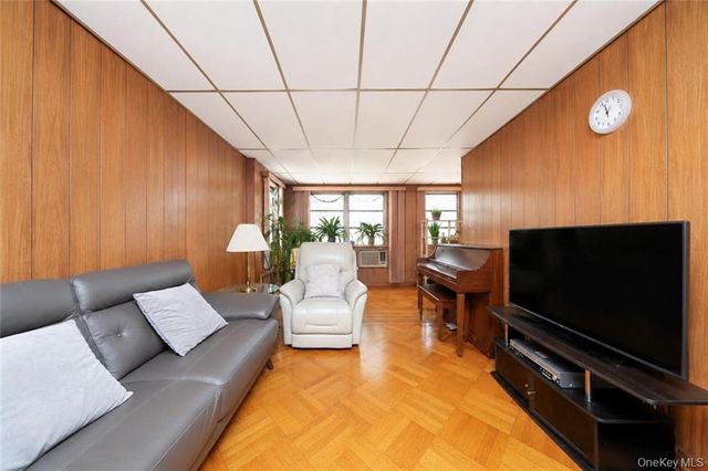 1334 E 15th Street, Brooklyn, NY 11230
