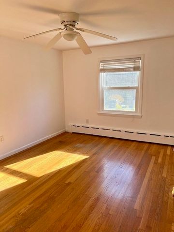 36 Boston Rd, Southborough, MA 01772
