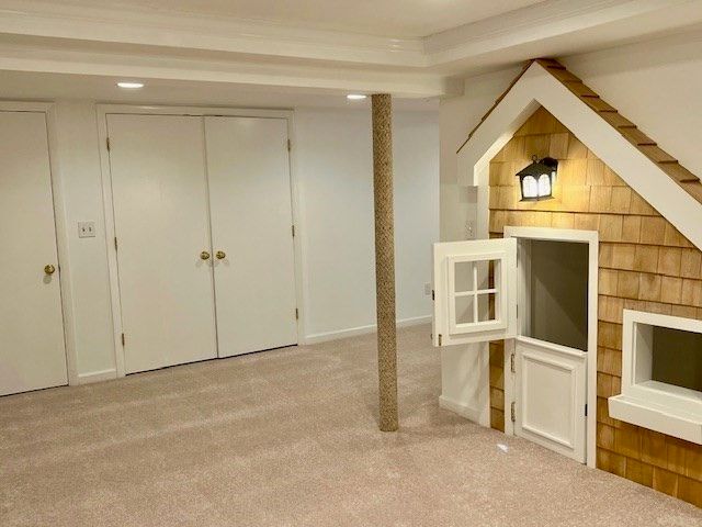 36 Boston Rd, Southborough, MA 01772