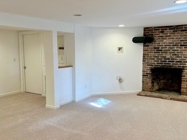36 Boston Rd, Southborough, MA 01772