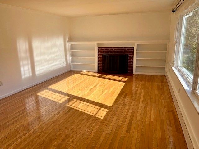 36 Boston Rd, Southborough, MA 01772