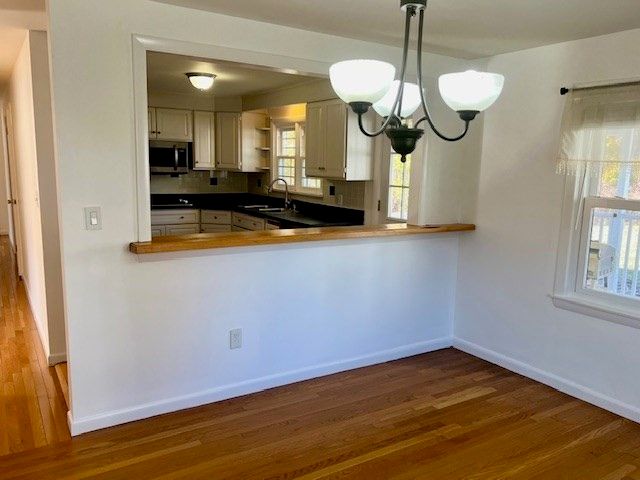 36 Boston Rd, Southborough, MA 01772