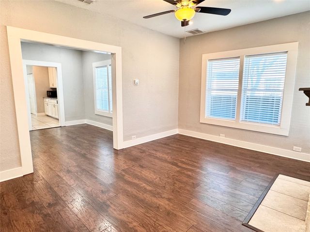 3455 Roberts Avenue, Dallas, TX 75215