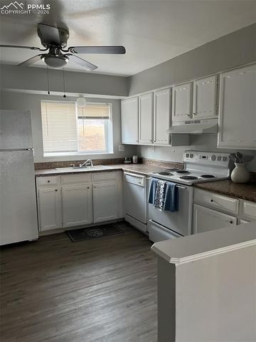 2116 Friendship Place, Colorado Springs, CO 80904