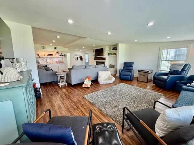 16 Trout Street, Palacios, TX 77465