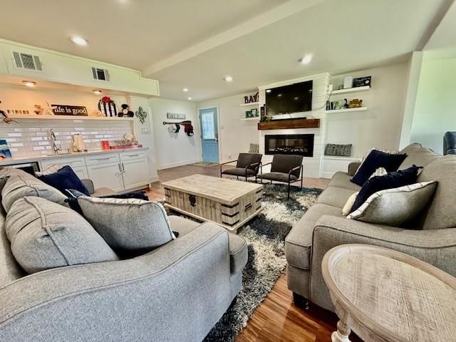 16 Trout Street, Palacios, TX 77465